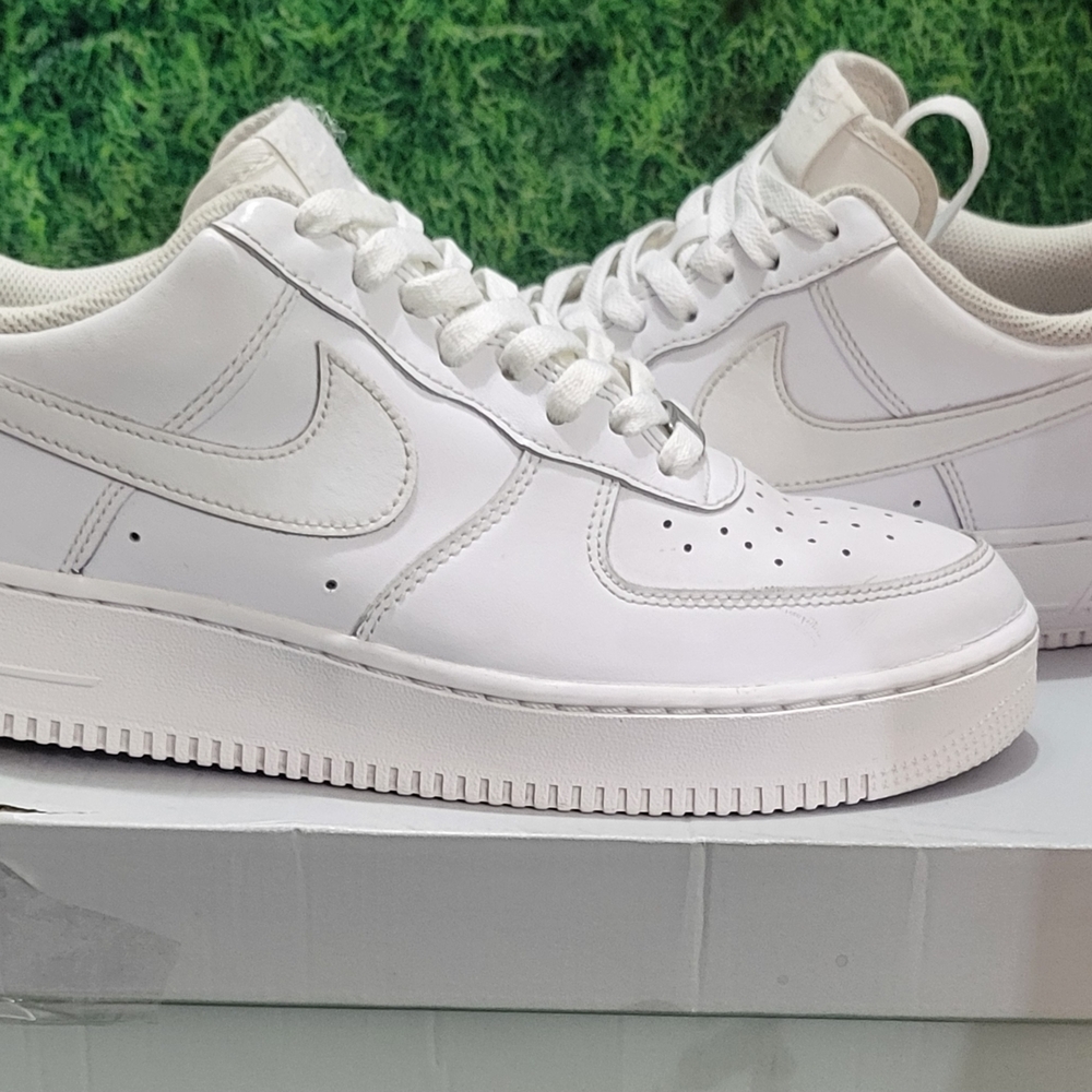 Nike Air Force 1 Low '07 White Mens Size 10 US Sneakers Shoes (CW2288-111)Nike A
